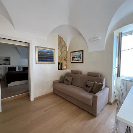 Casa Porta Della Maddalena * Bordighera